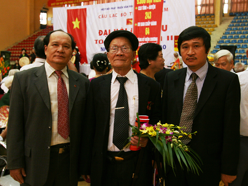 Những th&agrave;nh tựu của GS.TS.Viện sĩ Đinh Văn Nh&atilde; vươn tầm quốc tế